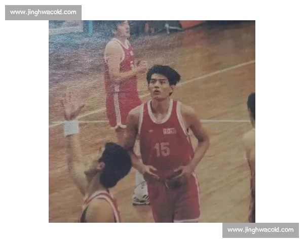 巩晓彬:高收入需配高追求,年轻球员当以精神超越物质 巩晓彬:高收入需配高追求,年轻球员当以精神超越物质