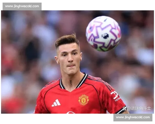 B 费炮轰曼联懒散表现,力主引进塞斯科激活锋线战术 B 费炮轰曼联懒散表现,力主引进塞斯科激活锋线战术